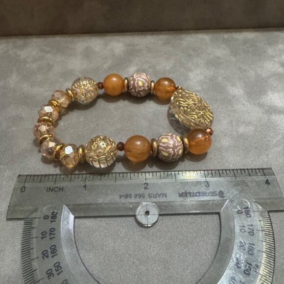 Handmade Beaded Bracelet With Gold Floral Accents Unique Elegant Design Expandab - Picture 4 of 4